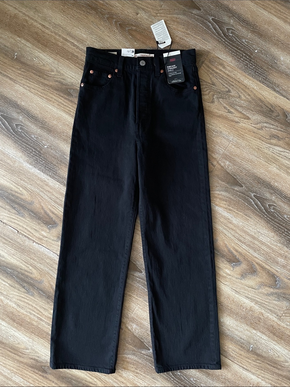 Levi’s Ribcage Straight Ankle Premium Jeans NWT